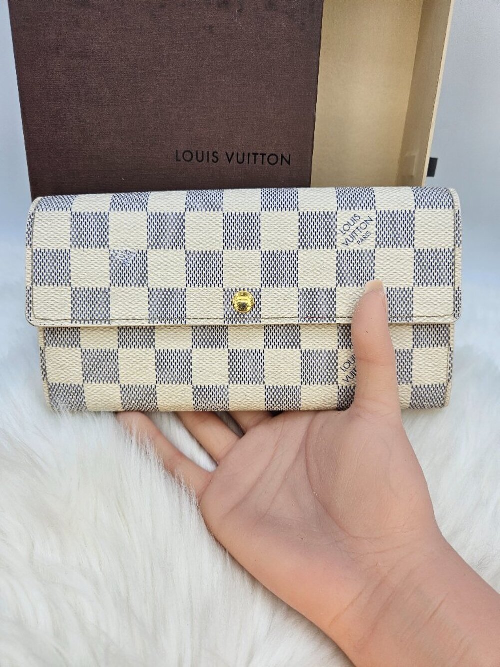 Louis Vuitton Damier Azure Sarah Wallet